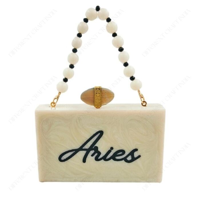 Resin personalised purse with Engraved & Color-Inlaid name and gold-banded knob